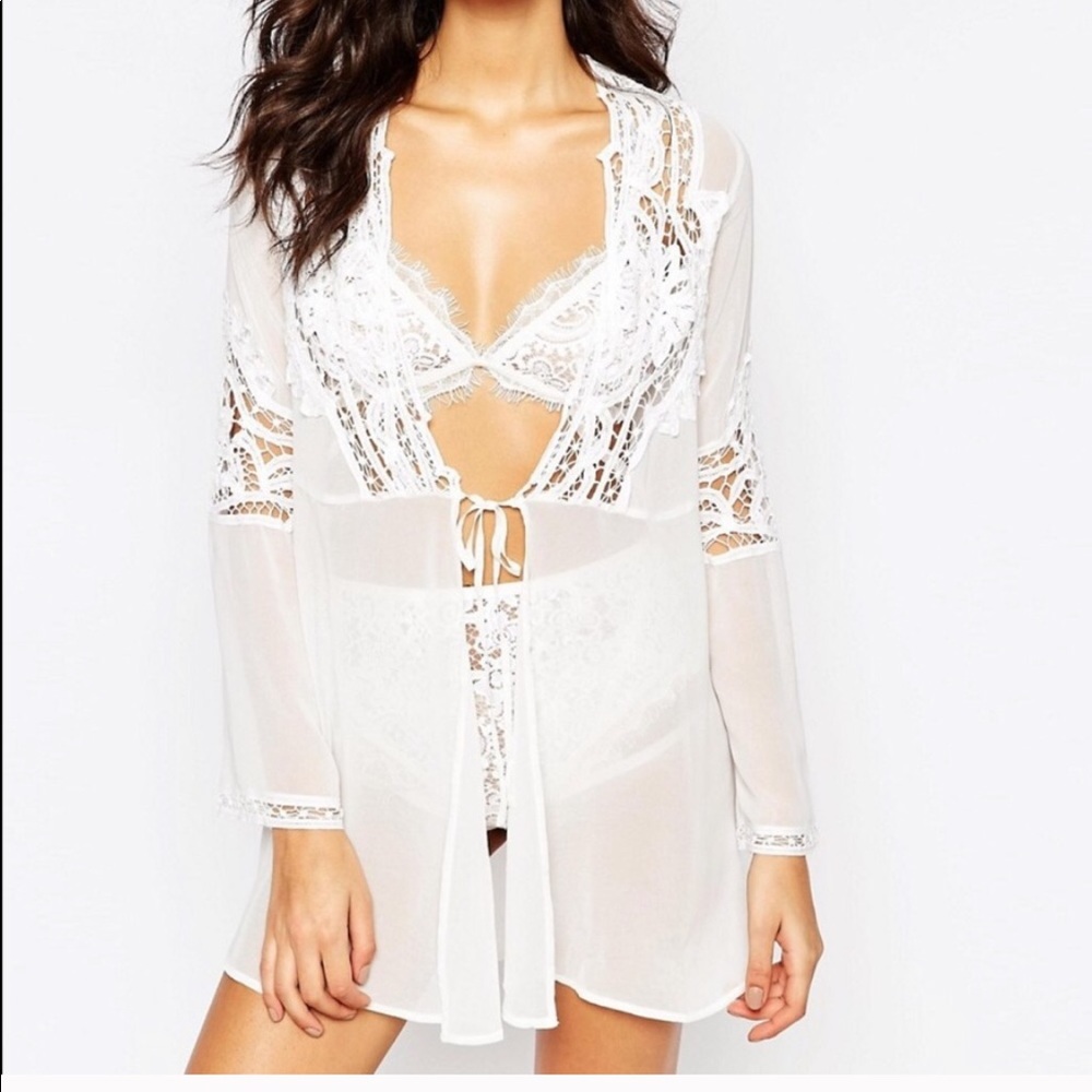NWOT for love and lemons Annabel robe